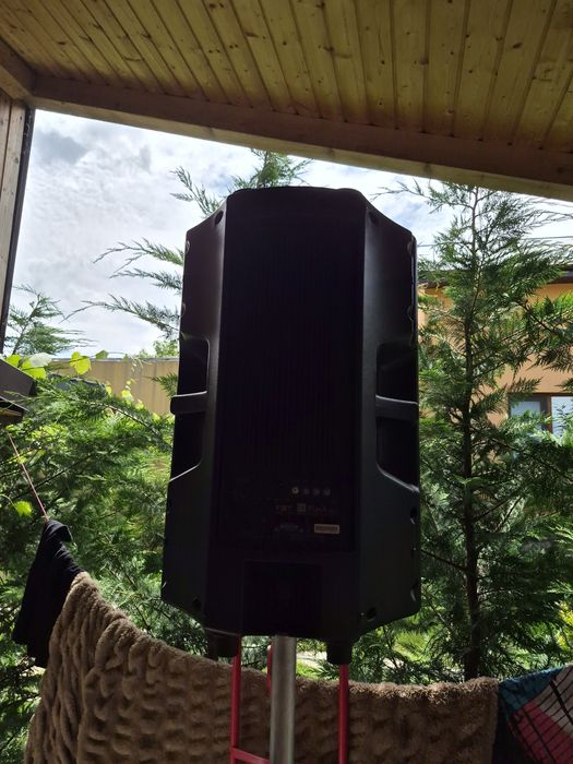 Vind boxe himax 60 a active  impecabile