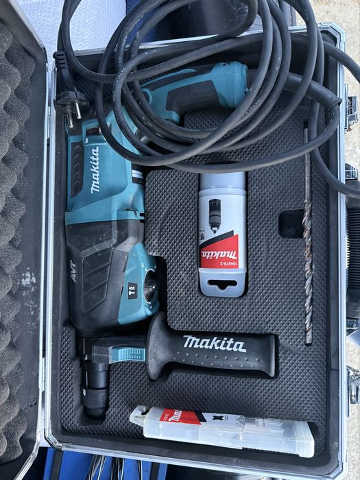 Makita Hr 2631FT  rotopercutor