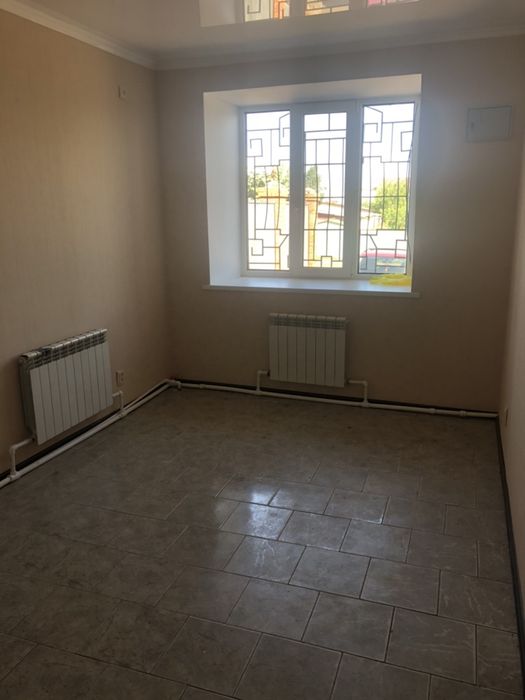 Продам  здание с зем. Участком