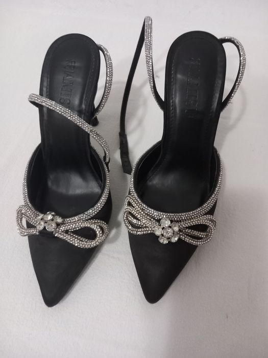 Vând papuci de gala