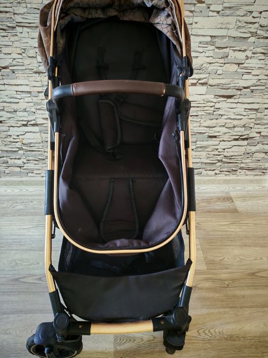 Коляска 2в1 зима-лето.