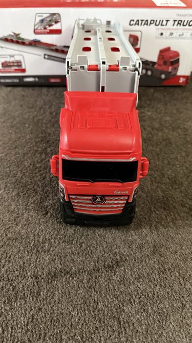Camion jucarie catapult