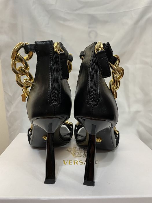 Босоножки versace