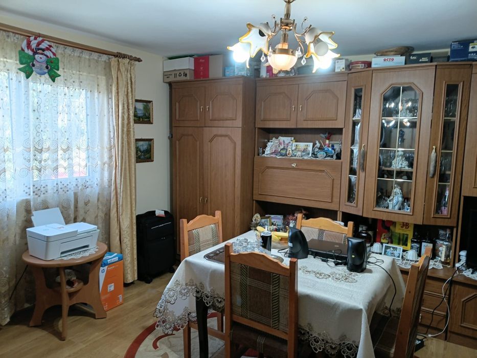 Casă ( condiții ca la bloc ) la asfalt * facilitati plata 2 transe