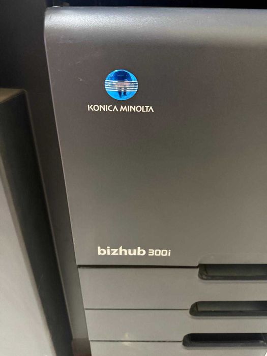Vand imprimanta multifunctionala Konica Minolta Bizhub 300i