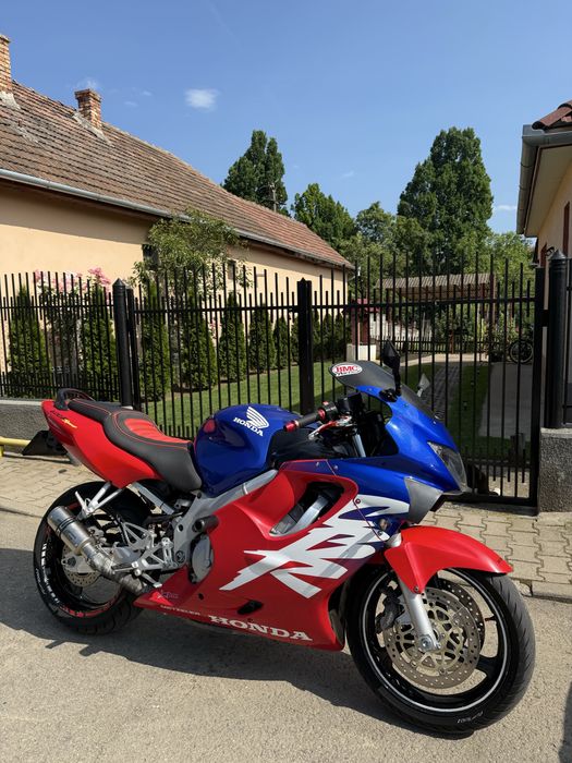 Honda CBR 600 F4