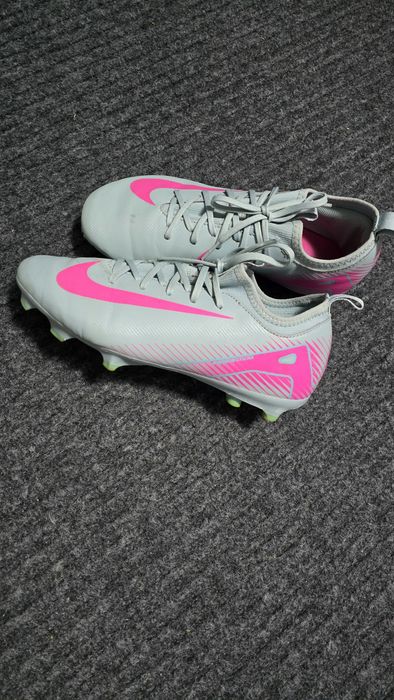 Ghete fotbal Nike Mercurial mărime 38