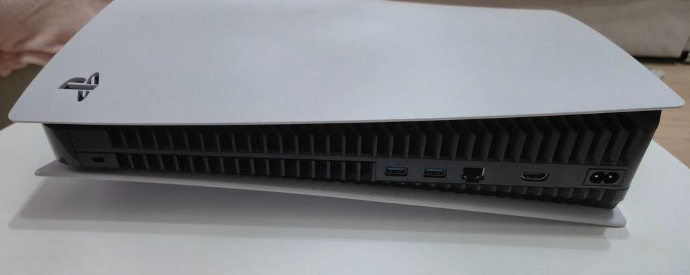 Vand PlayStation 5 + 1 Controller