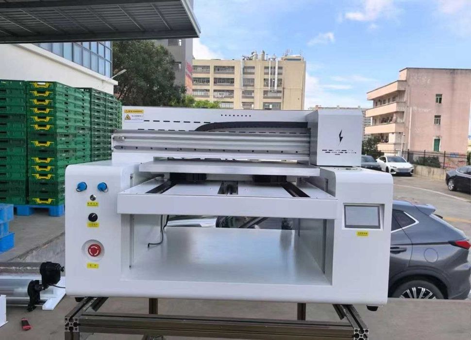 UV 60-50 flatbed printer
6xil rang