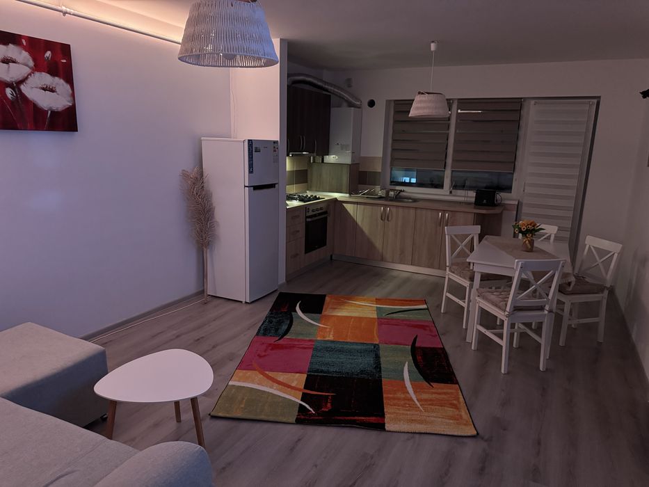 Inchiriez apartament 2 camere
