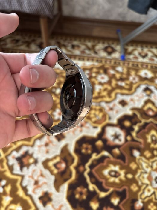 Продам смарт-часы Huawei Watch GT 5 Pro