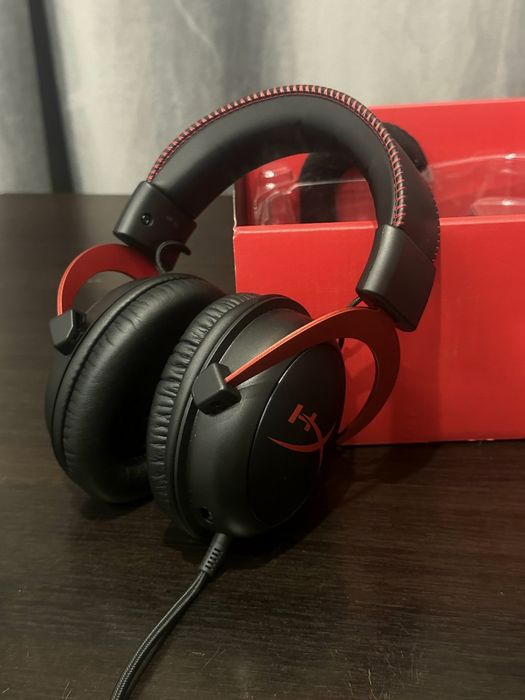 игровые наушники HyperX Cloud II