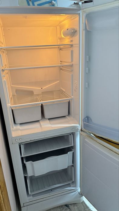 Холодильник рабочий б/у