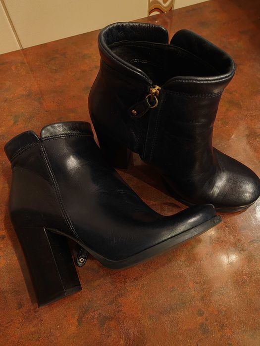 Ghete din piele Bata mar. 39