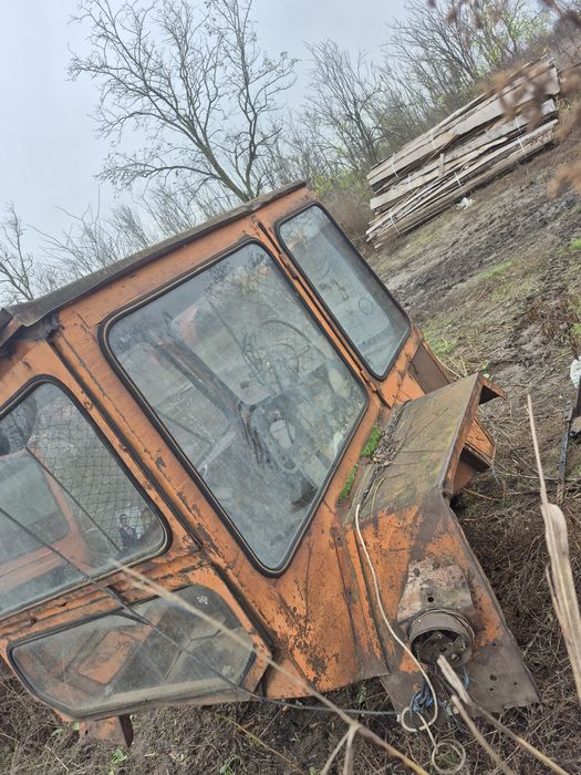 Vând cabină tractor u 650