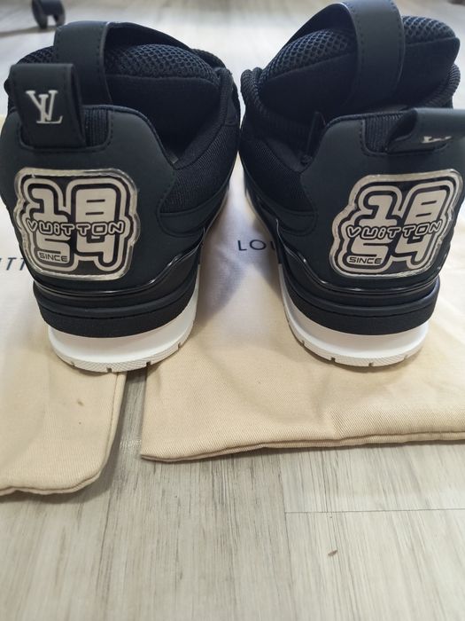 Louis Vuitton skates black 39