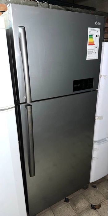 Срочно продаю холодильник