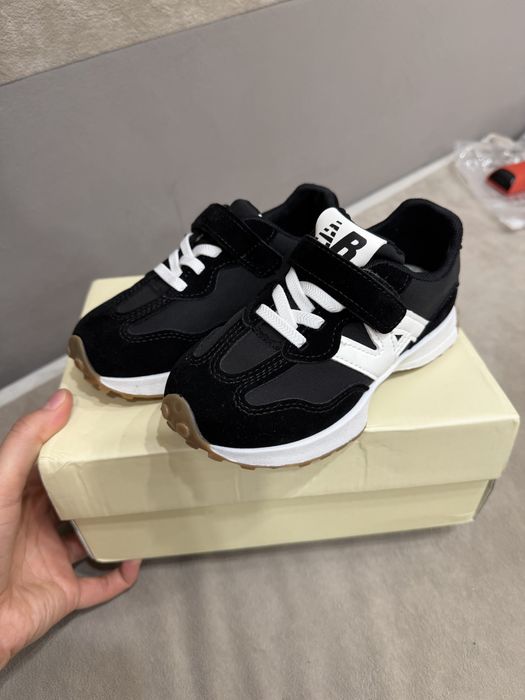 Детские кроссовки. Новые