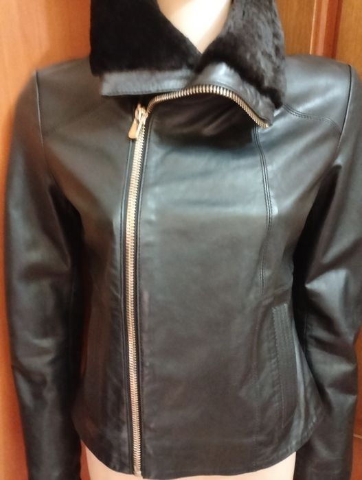 Кожаная куртка  Mango