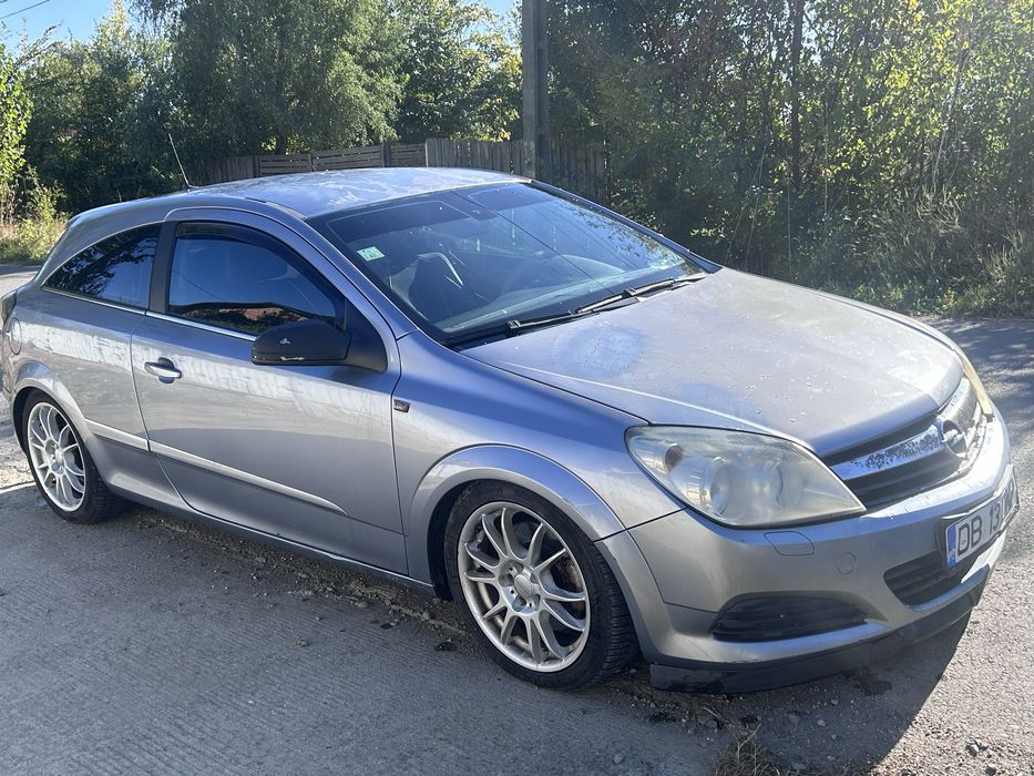 Opel Astra H GTC 1.9 CDTI 150cp