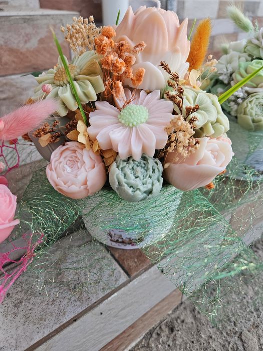 Buchete de flori din ceara