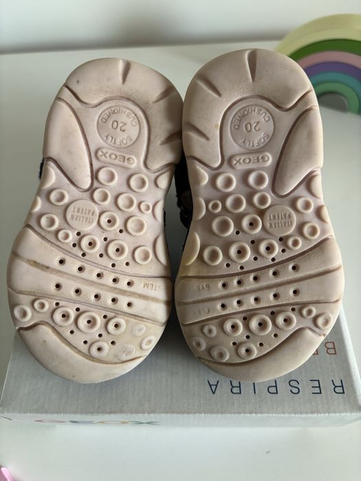 Комплект два чифта сандали 20 момиче