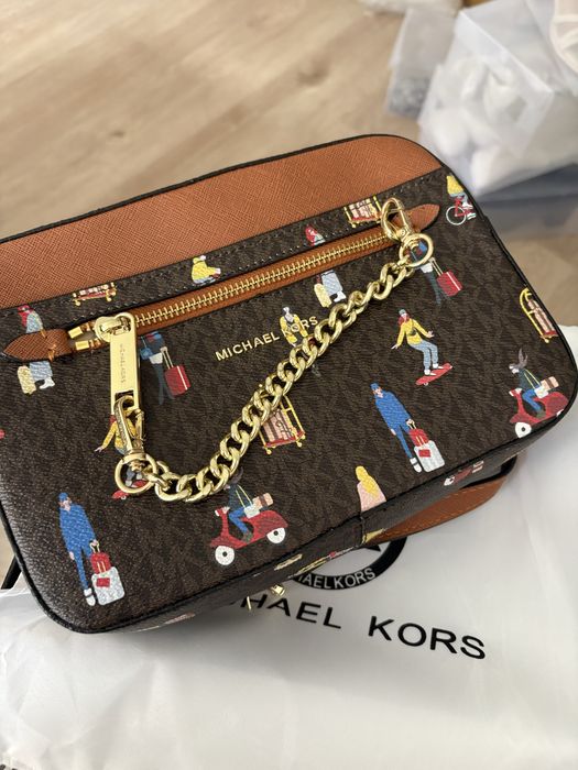 Продам сумку michael kors новая