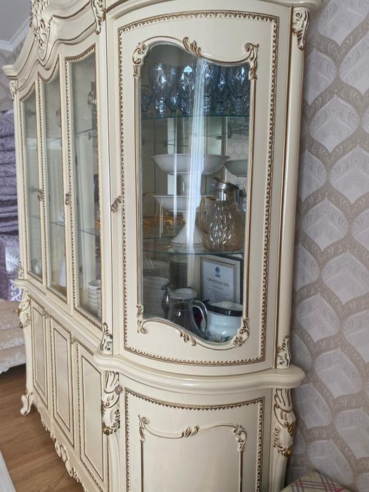 Продам сервант, в хорошем состоянии!