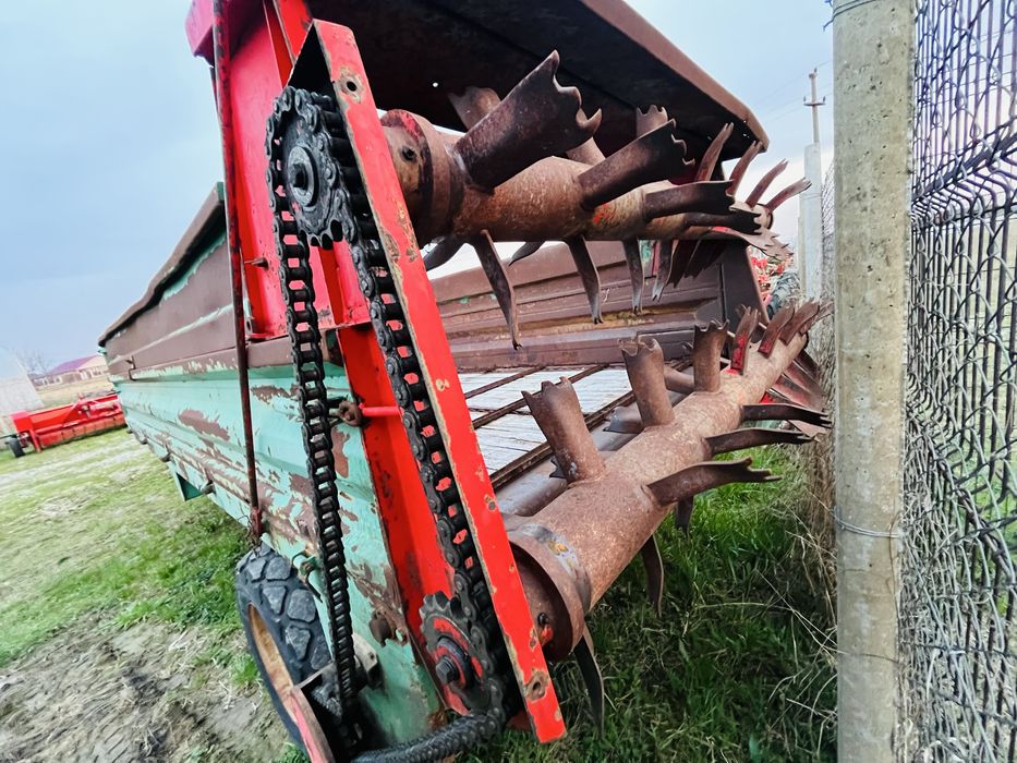 Mig gunoi, remorca de imprastiat balegar Kirchner 6.5 Tone, 2 tamburi