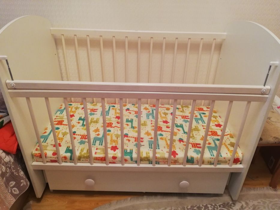 Срочно Продаётся манеж в отл состояний