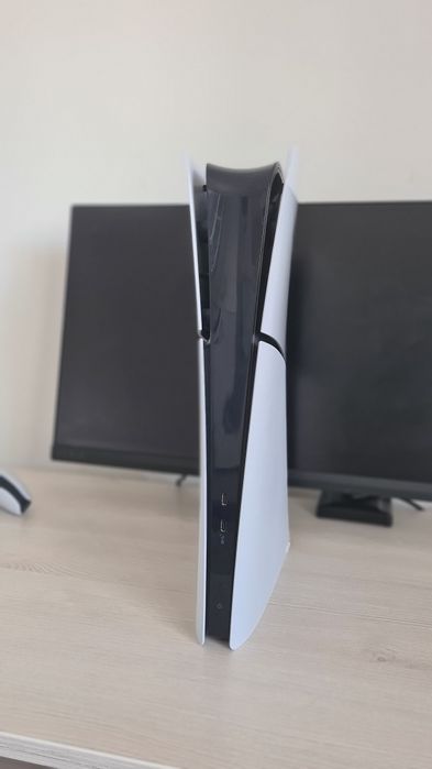 PS5 Slim Digital Edition 1TB – Impecabilă – Cutie + Controller + Accesorii