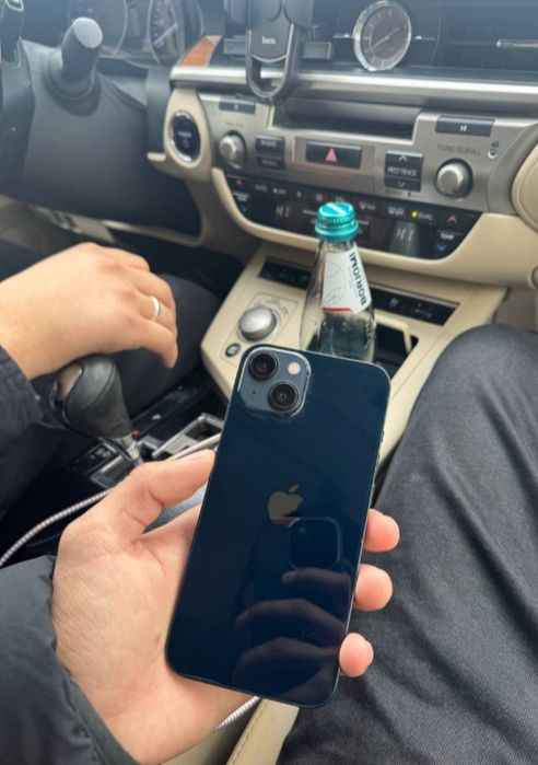 Айфон 13 срочно.