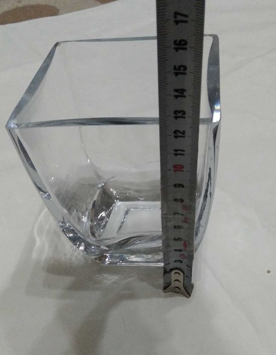 Продаю   в а з о ч к и