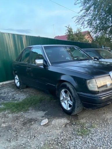 Продам или обменяю Mersedes 200E