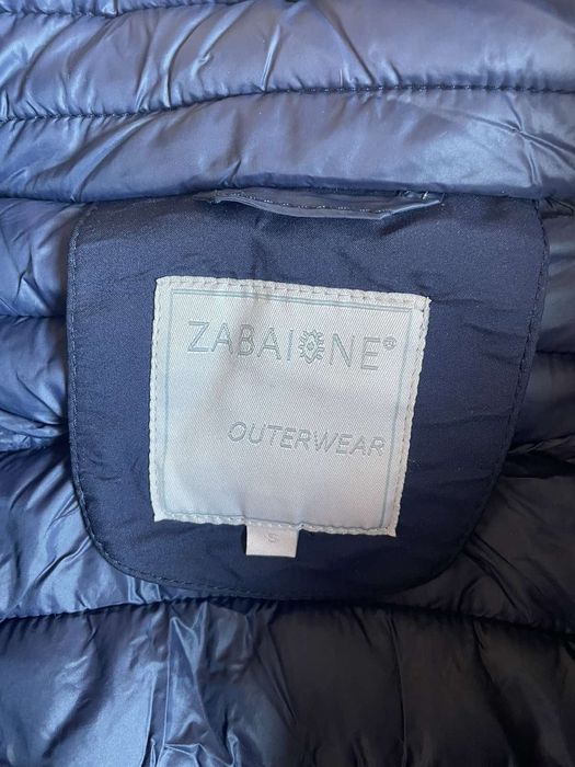 Дамско тъмносиньо яке, размер S, подходящо за пролет-есен.