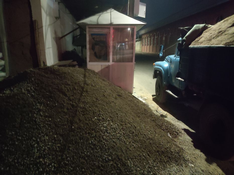 Песок кум (тозза) для штукатурки клинец шебен кампот 70 30 доставка