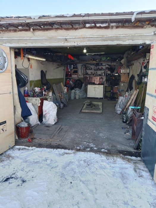 Продам гараж в 9 обществе