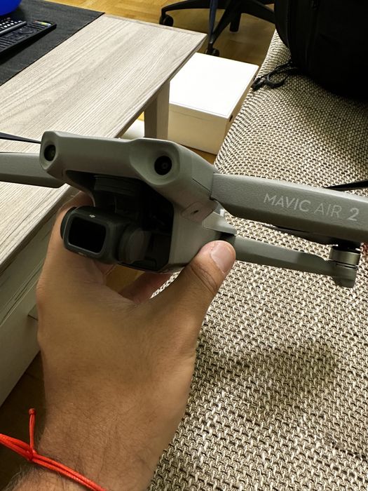 Продавам дрон DJI Mavic 2 Fly More Combo