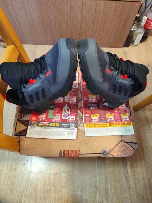 Маратонки ADIDAS TERREX 42,5