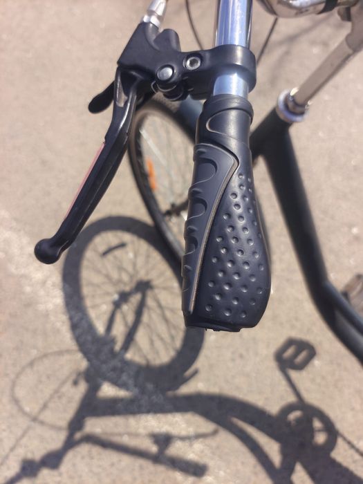 Bicicleta cu 3 roti/tricicleta