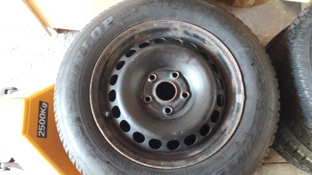 205/55/R16,  Dunlop Response 195/65/R15 iarna, 215/45/ZR17 VW Touran