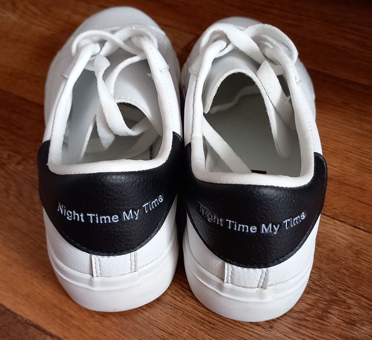 Кросовки   женские.