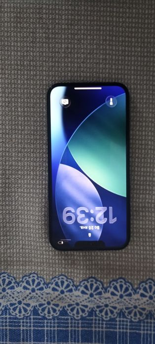 Продам айфон 128 гб