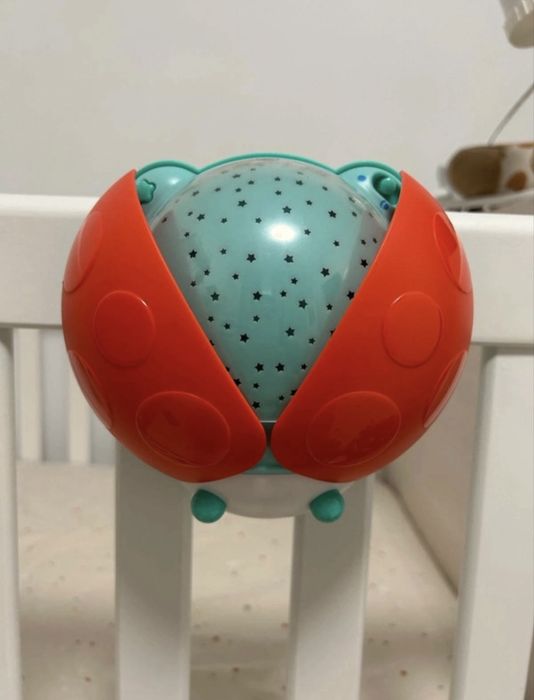 Proiector muzical Baby Clementoni