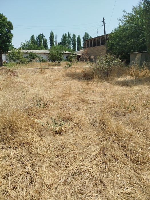 Участка сотилади