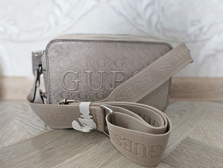 Сумки бренда GUESS, оригинал