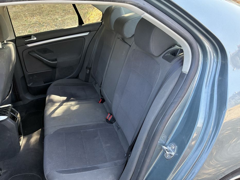 Фолцваген джета jetta 2.0 fsi