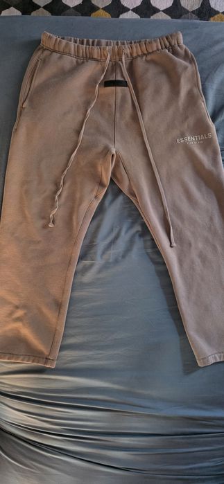 Pantaloni ESSENTIALS Fear of God L