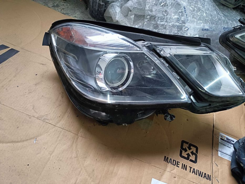 Фар за Мерцедес Е клас w212
