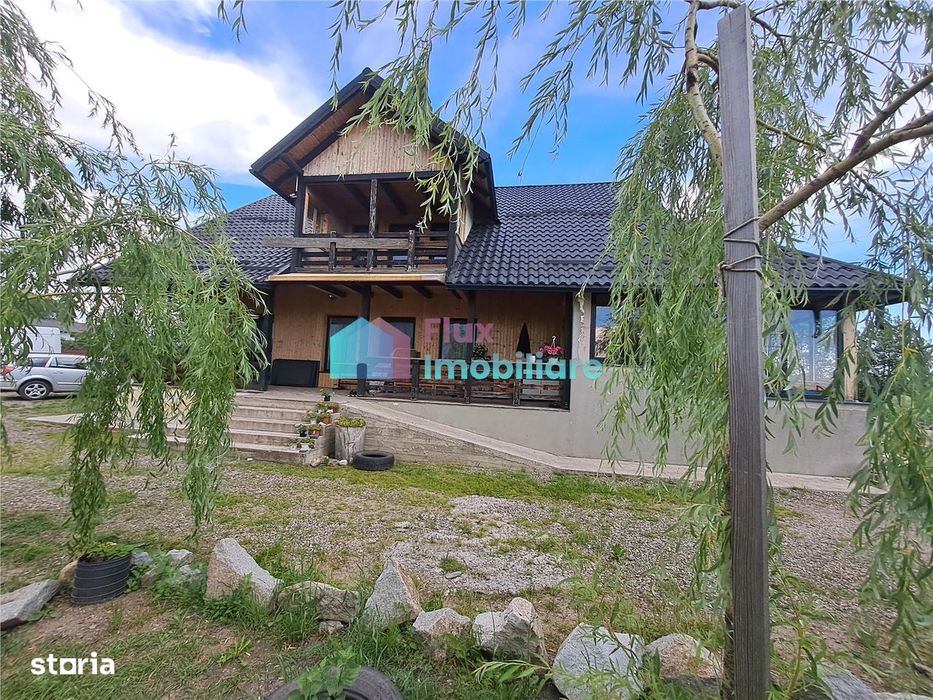 Casa cu teren si iazuri in Fantana Mare